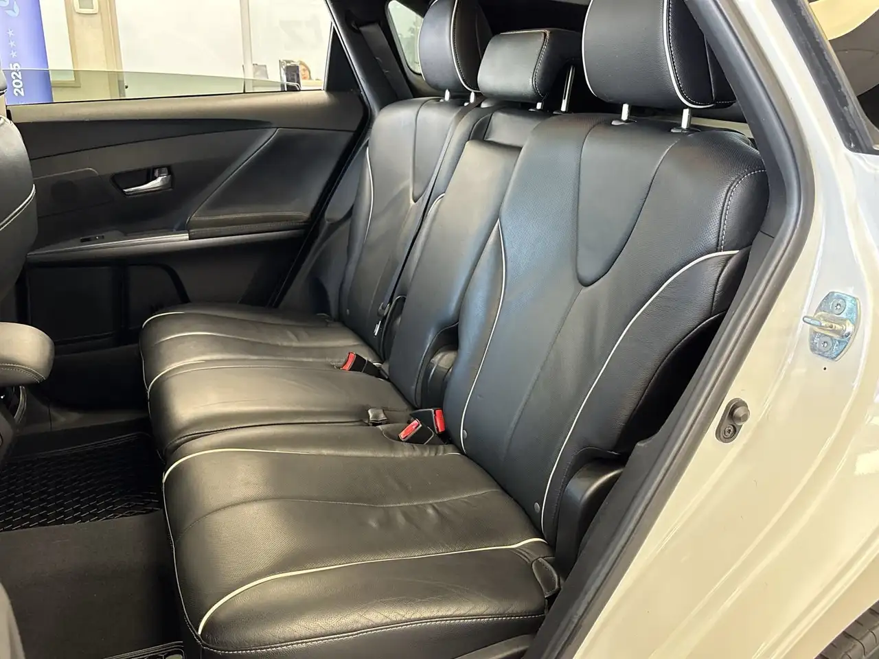 Toyota Venza photo Toyota Venza
