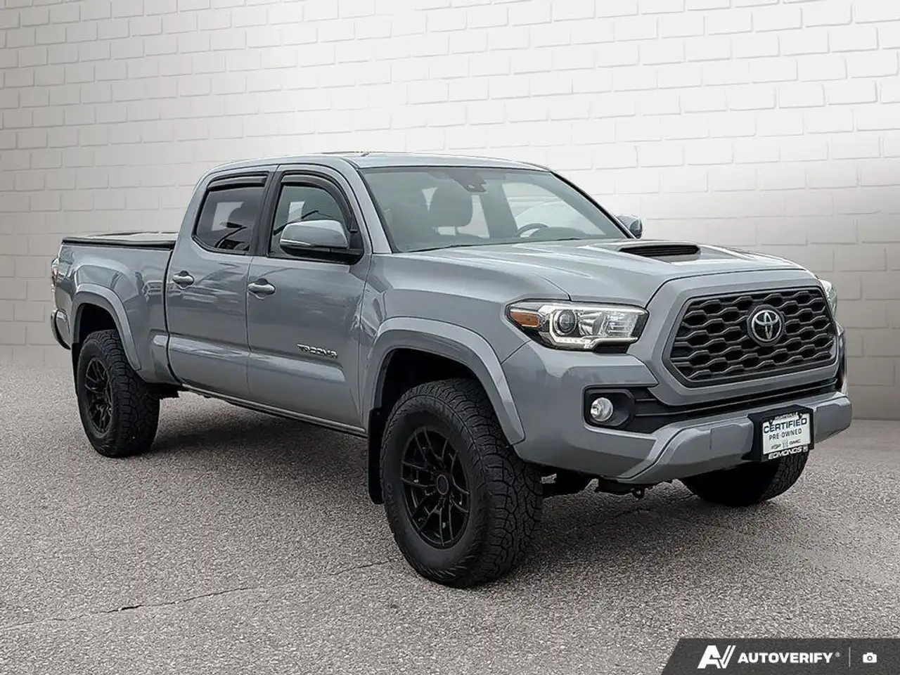 Toyota Tacoma снимка Toyota Tacoma