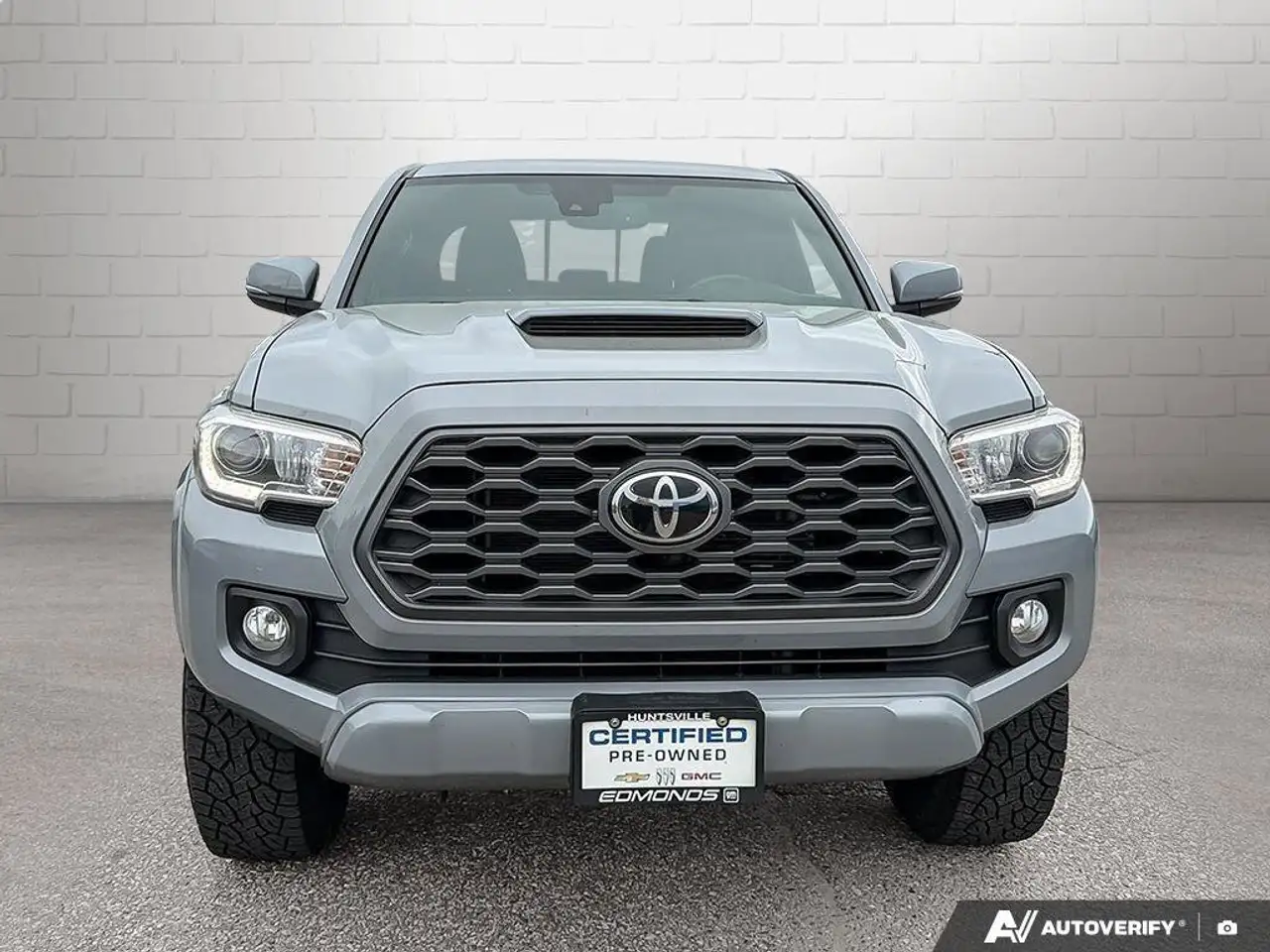 Toyota Tacoma снимка Toyota Tacoma