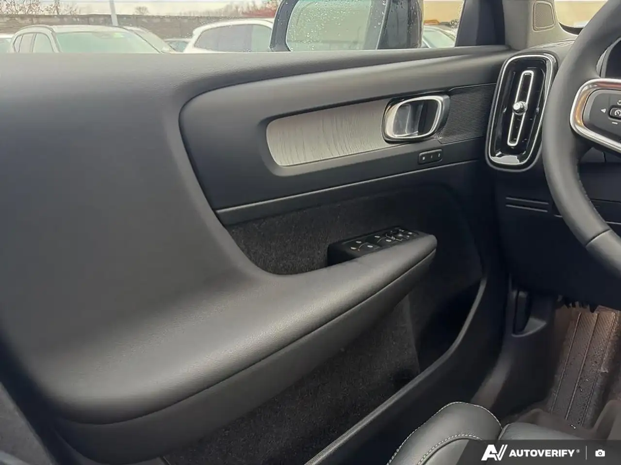 Volvo XC40 снимка Volvo XC40