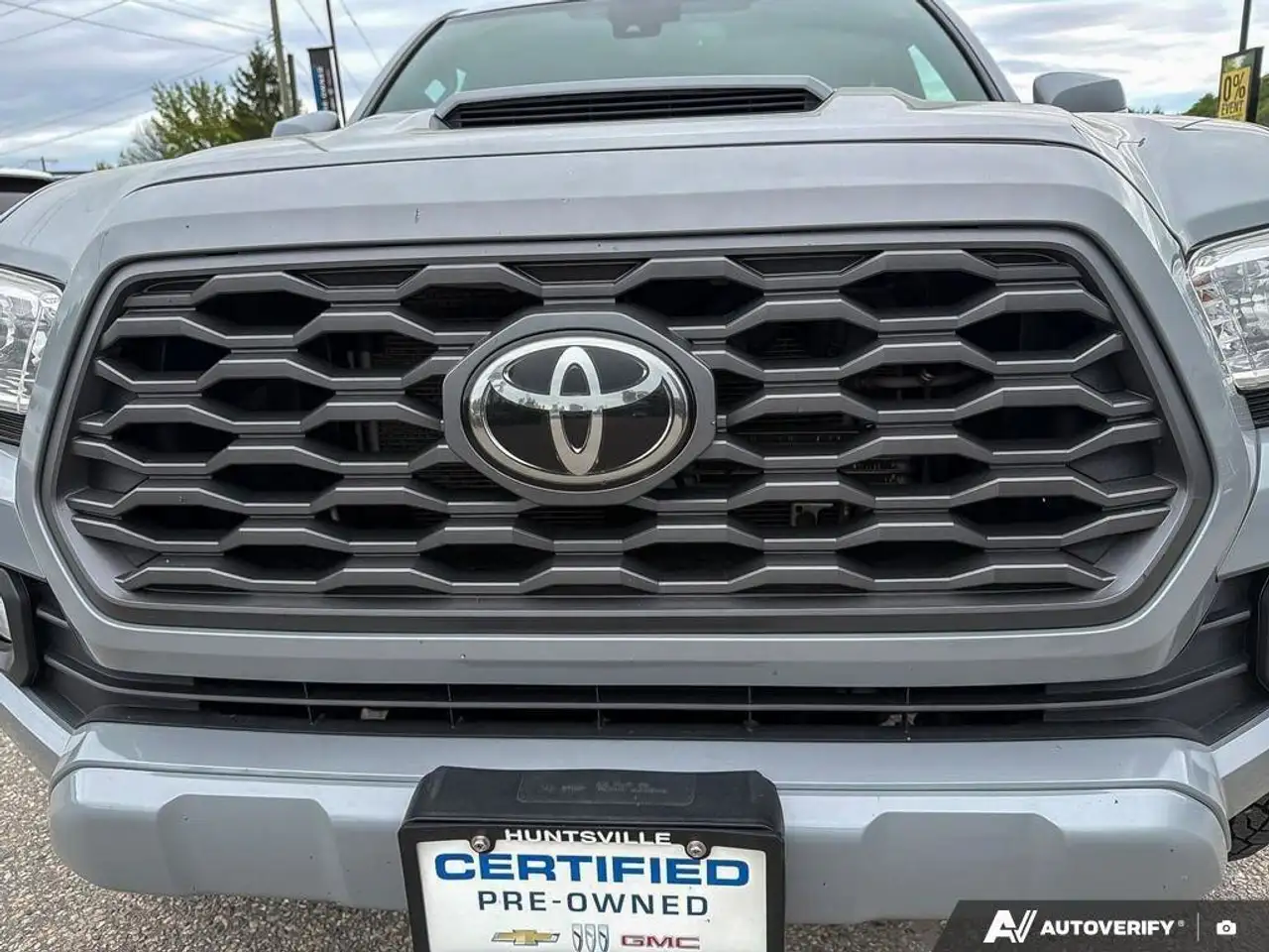 Toyota Tacoma снимка Toyota Tacoma