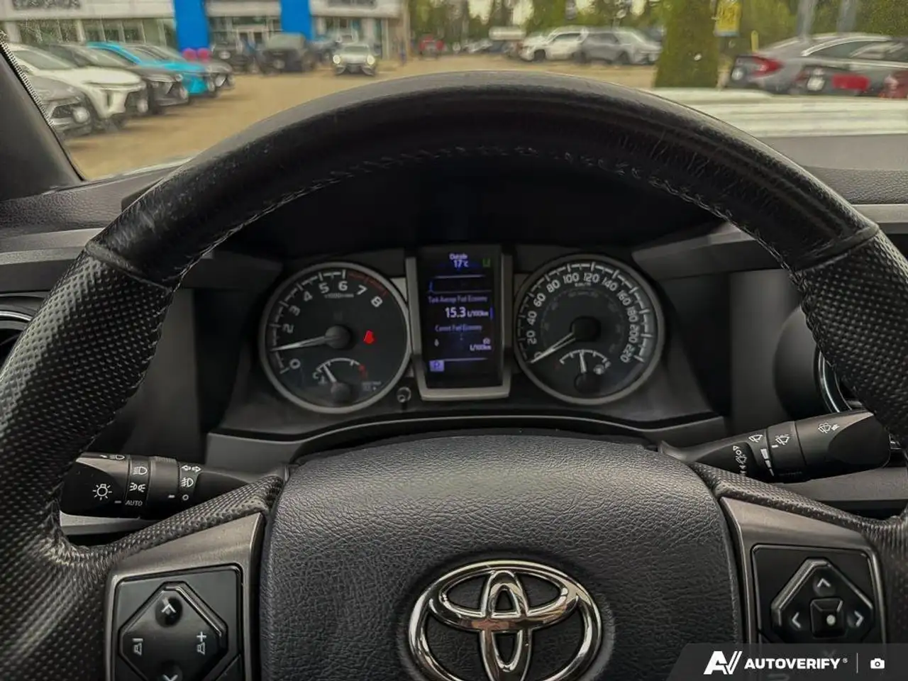 Toyota Tacoma снимка Toyota Tacoma