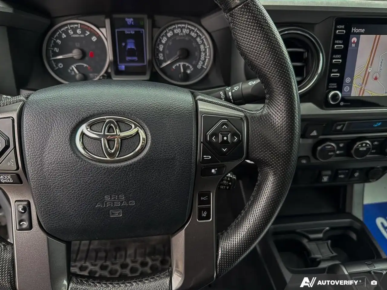 Toyota Tacoma снимка Toyota Tacoma