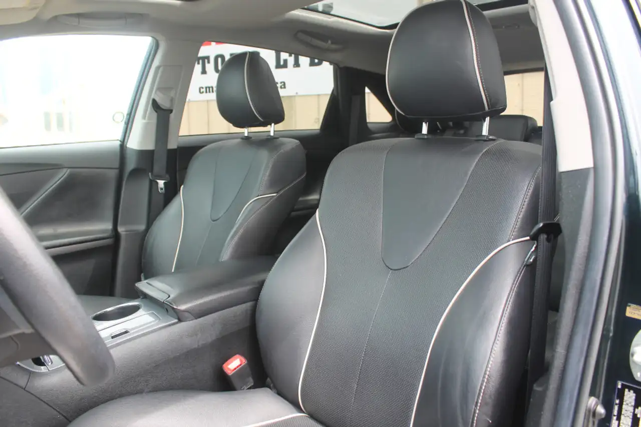 Toyota Venza photo Toyota Venza