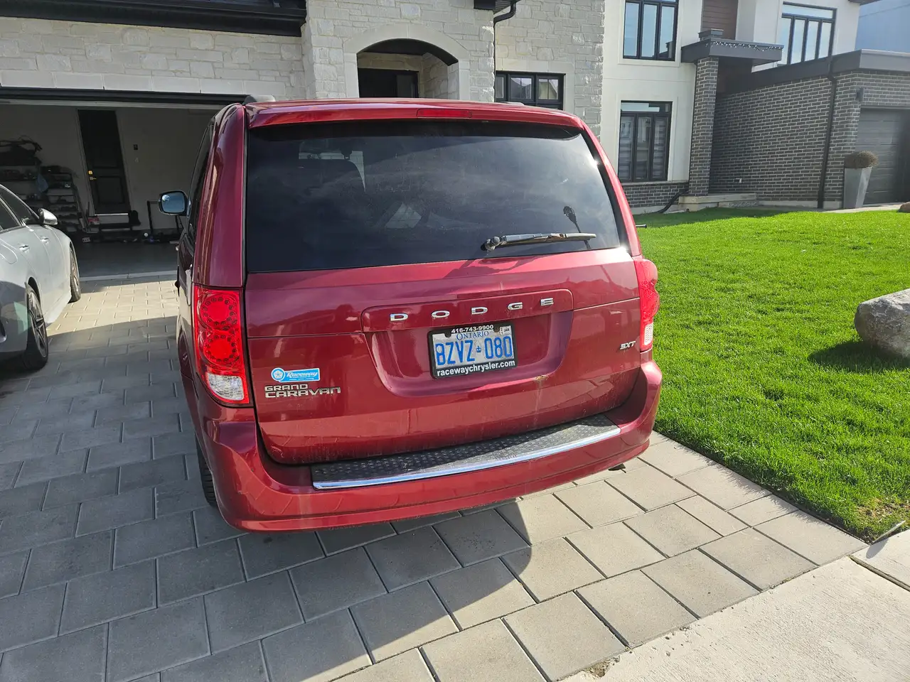 Dodge Grand Caravan photo Dodge Grand Caravan