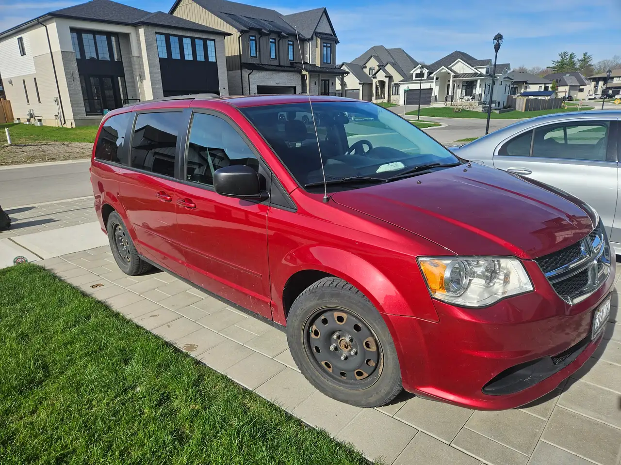 Dodge Grand Caravan photo Dodge Grand Caravan
