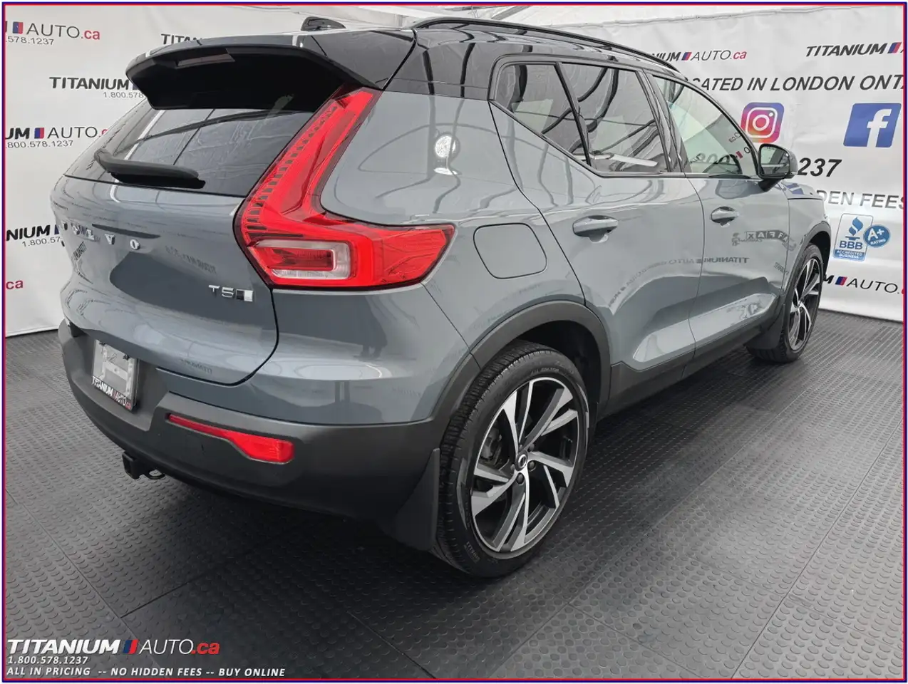 Volvo XC40 photo Volvo XC40