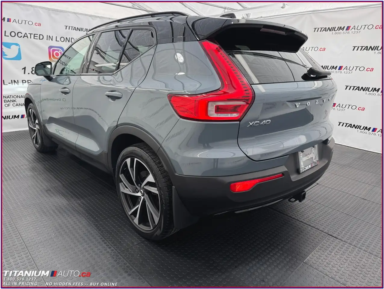 Volvo XC40 photo Volvo XC40