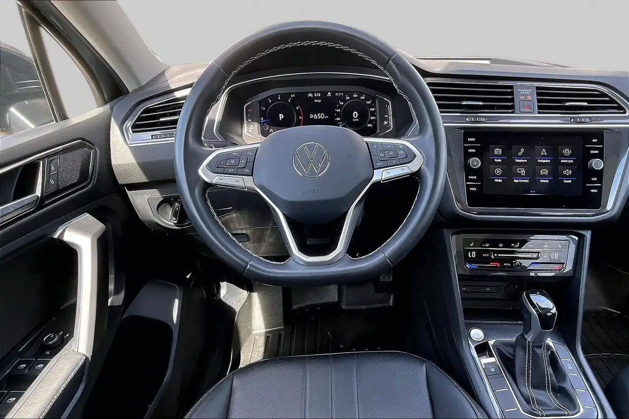 Volkswagen Tiguan снимка Volkswagen Tiguan
