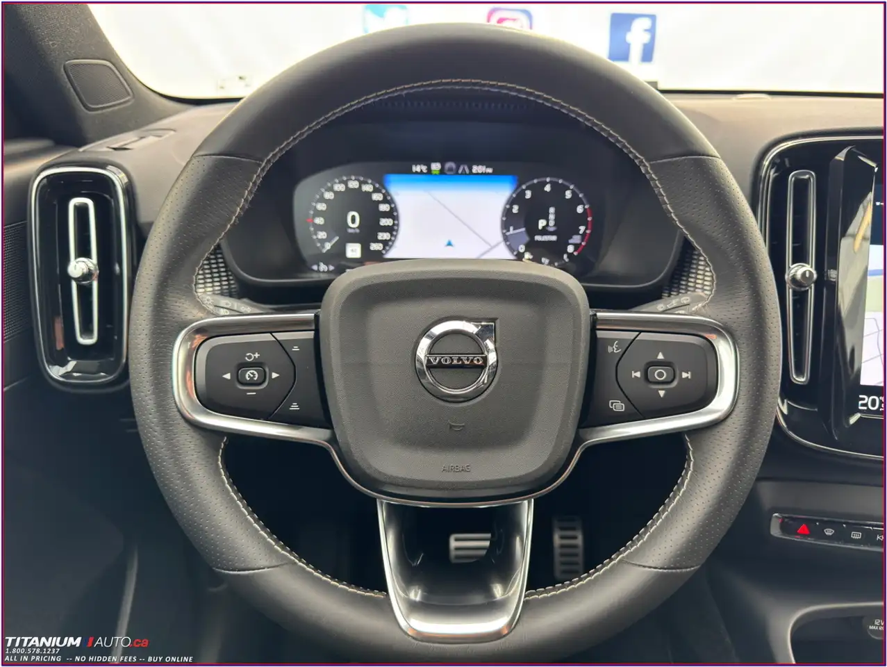 Volvo XC40 photo Volvo XC40