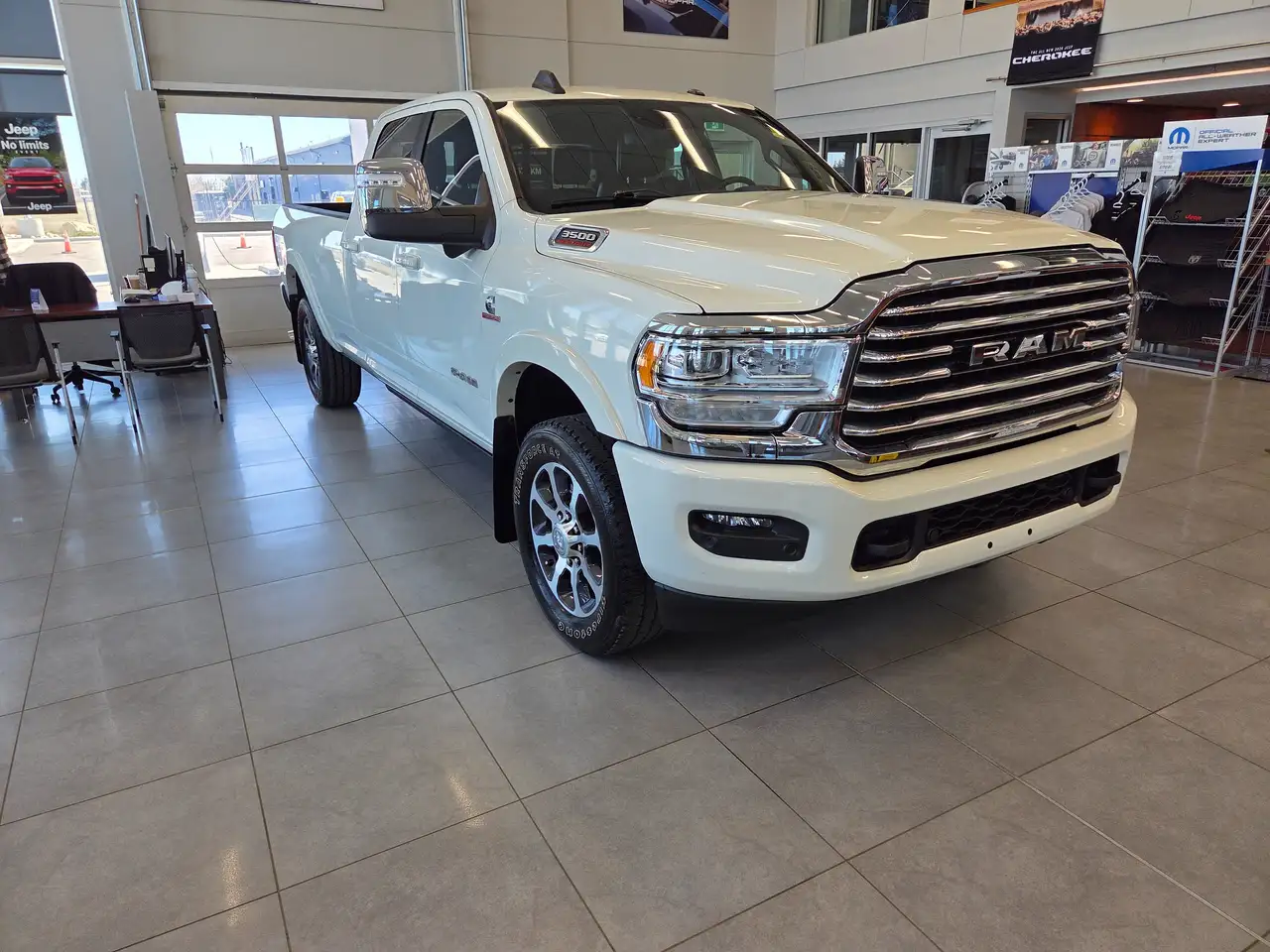 RAM 3500 photo RAM 3500