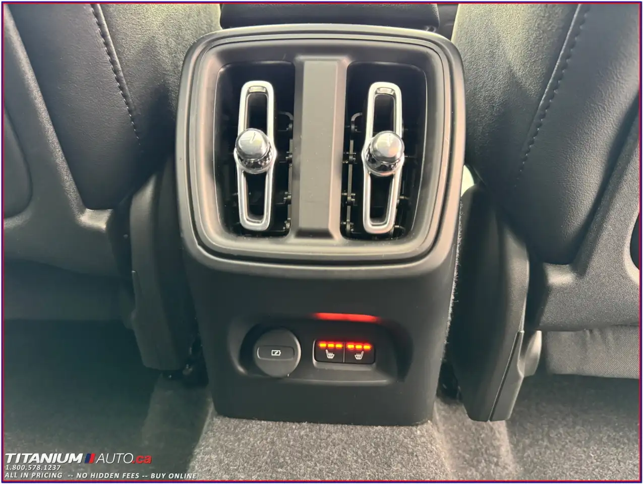 Volvo XC40 photo Volvo XC40