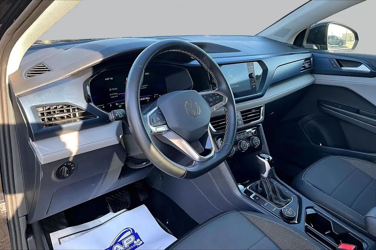 Volkswagen Taos снимка Volkswagen Taos