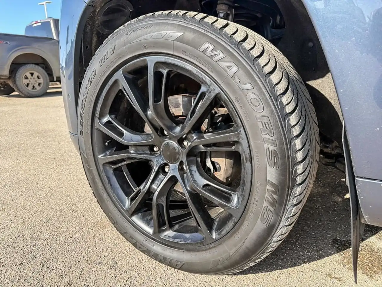 Jeep Grand Cherokee снимка Jeep Grand Cherokee