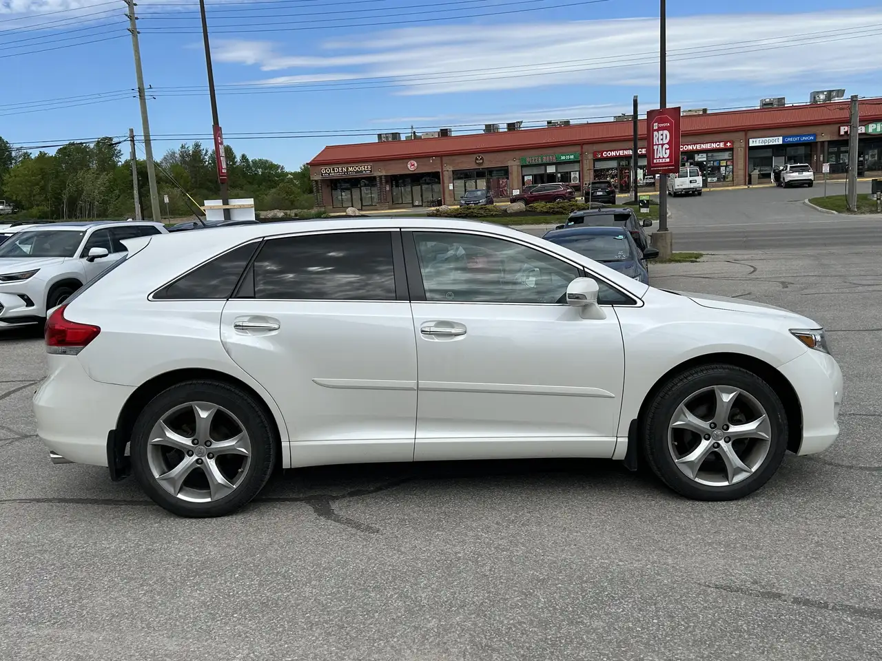 Toyota Venza photo Toyota Venza