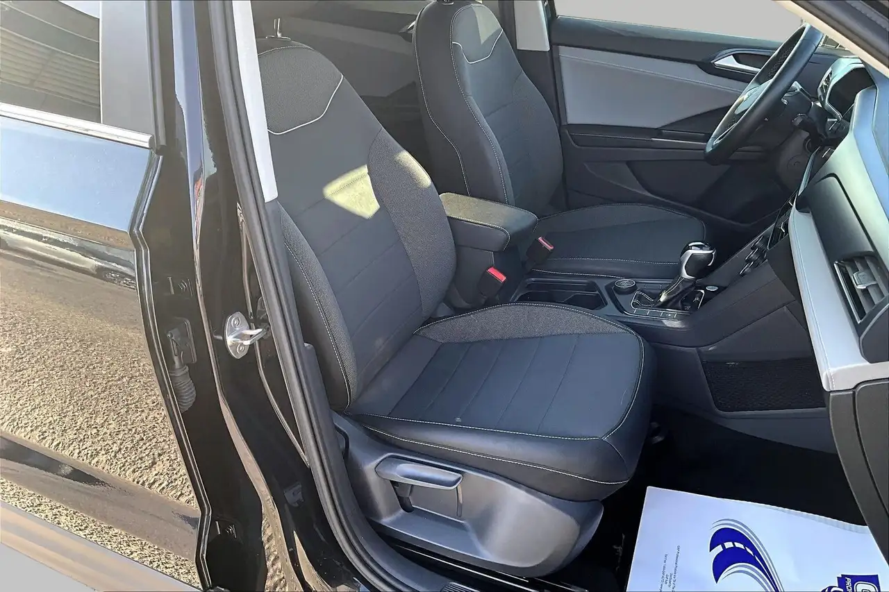 Volkswagen Taos снимка Volkswagen Taos