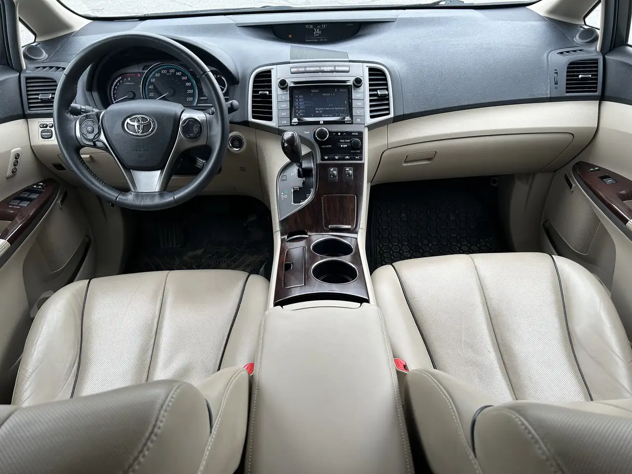 Toyota Venza photo Toyota Venza