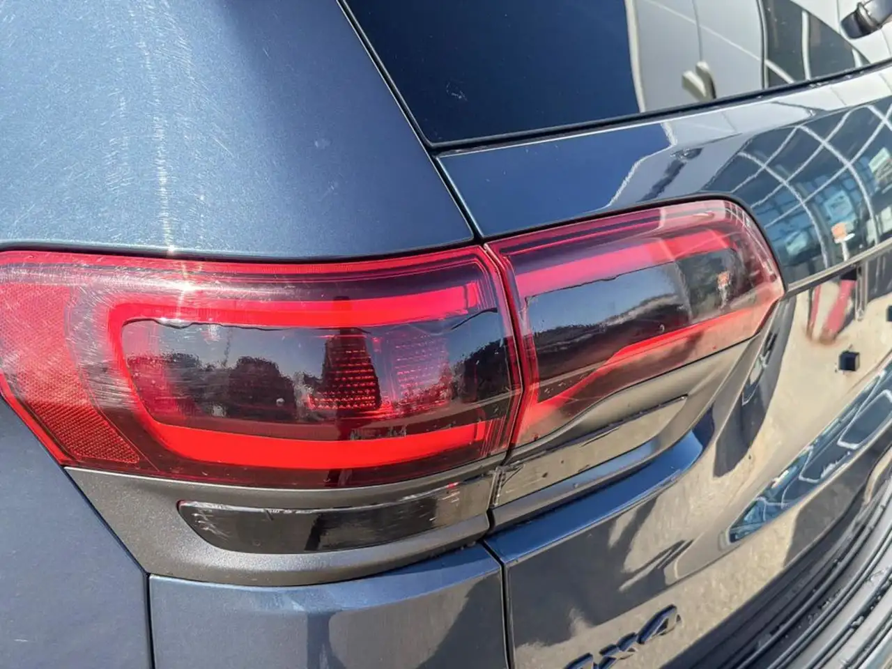Jeep Grand Cherokee снимка Jeep Grand Cherokee