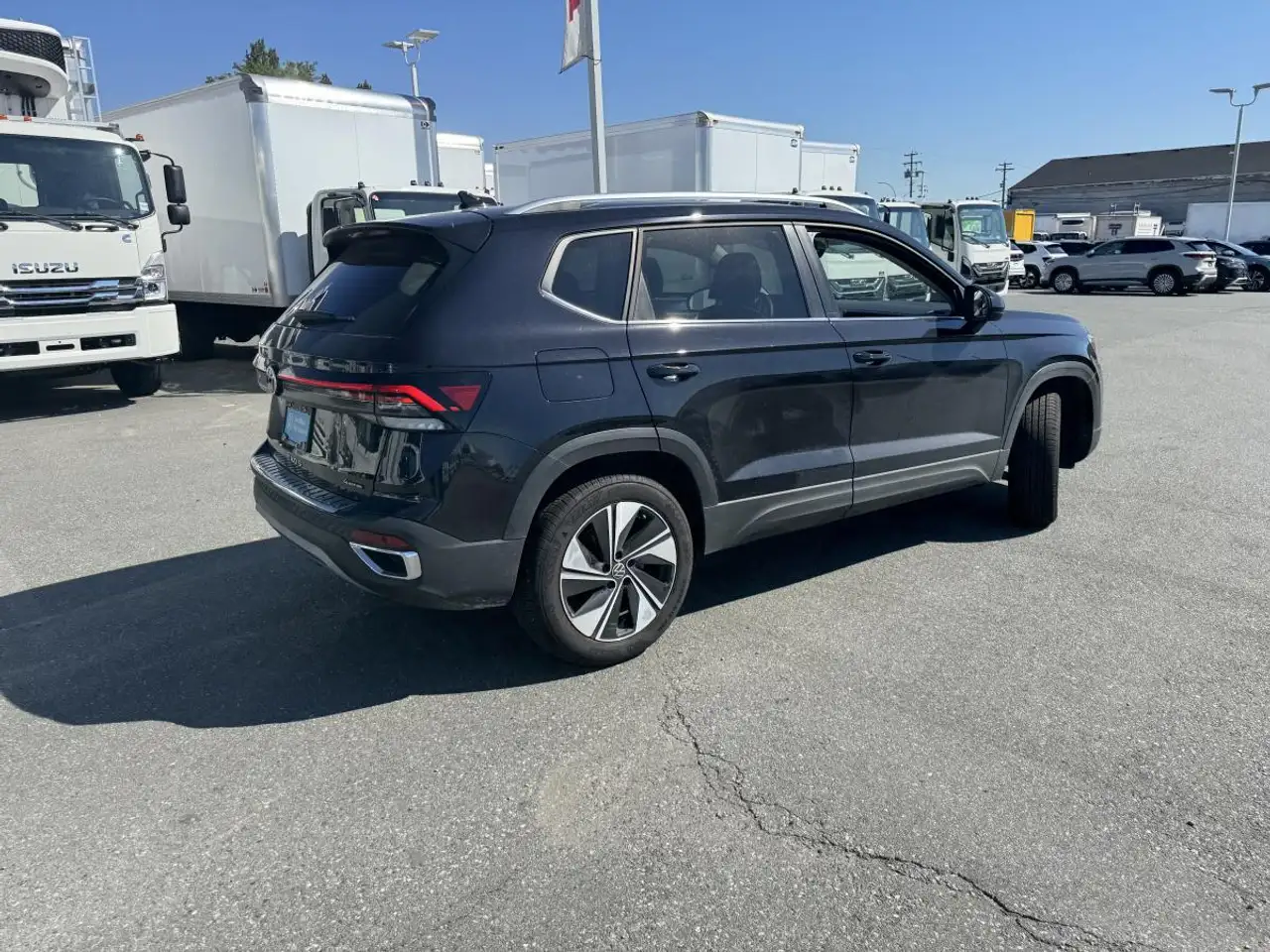 Volkswagen Taos photo Volkswagen Taos