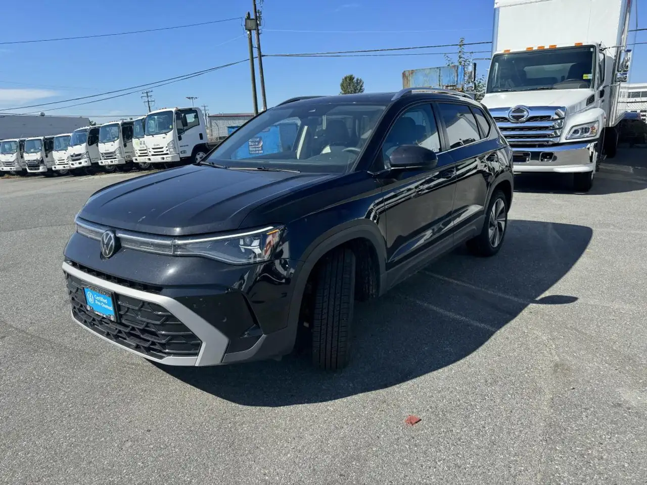 Volkswagen Taos photo Volkswagen Taos