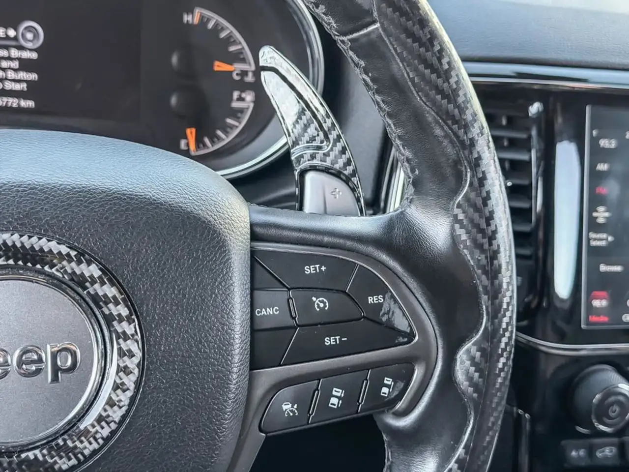 Jeep Grand Cherokee снимка Jeep Grand Cherokee