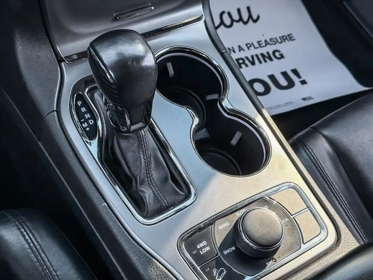 Jeep Grand Cherokee снимка Jeep Grand Cherokee