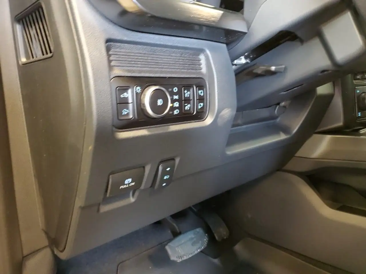 Ford F 350 снимка Ford F 350