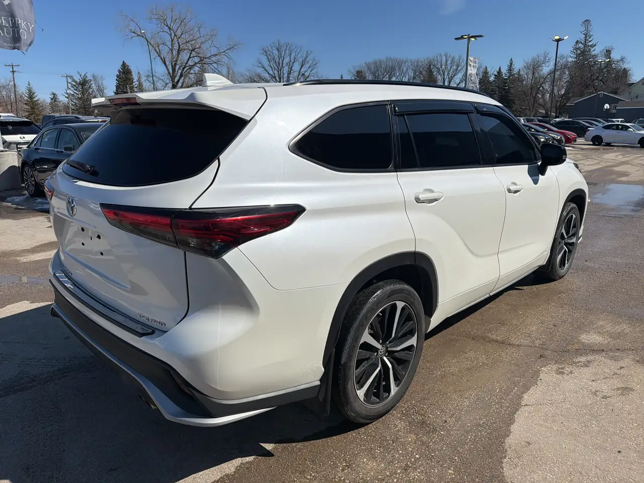 Toyota Highlander снимка Toyota Highlander