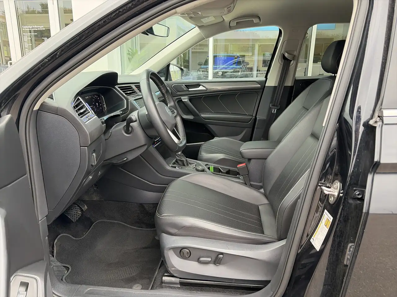 Volkswagen Tiguan photo Volkswagen Tiguan