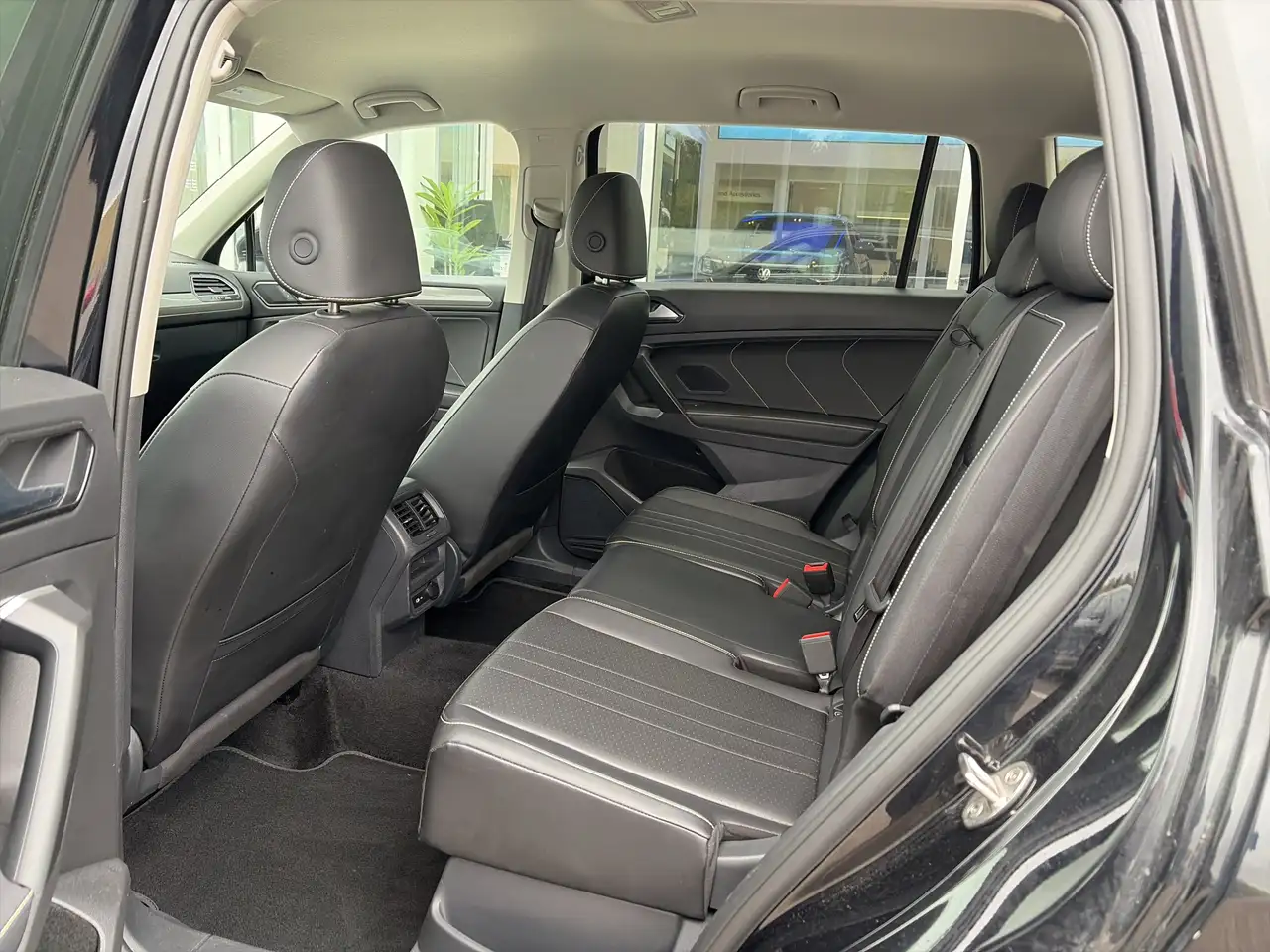 Volkswagen Tiguan photo Volkswagen Tiguan