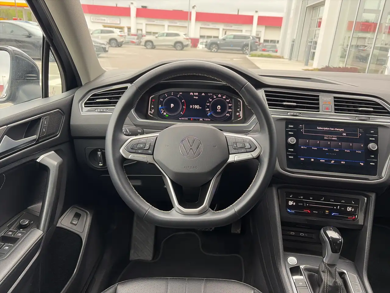 Volkswagen Tiguan photo Volkswagen Tiguan