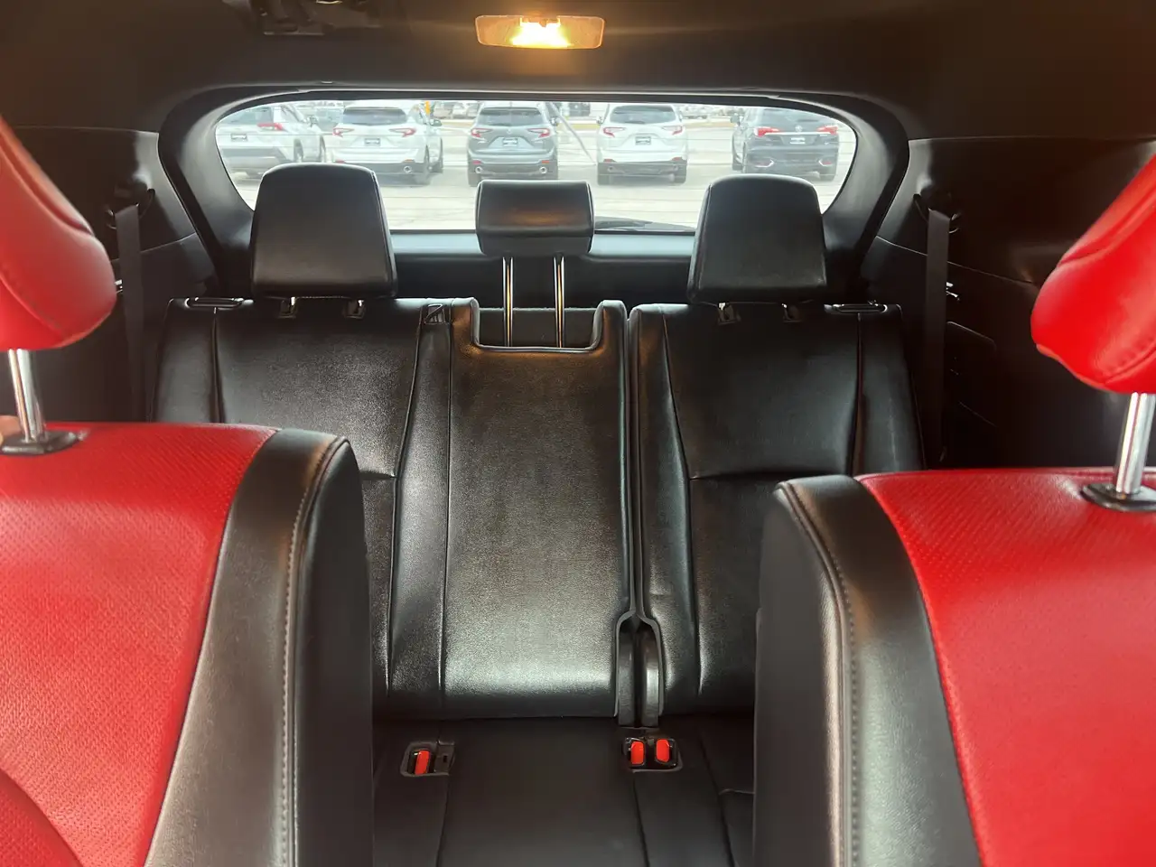 Toyota Highlander снимка Toyota Highlander