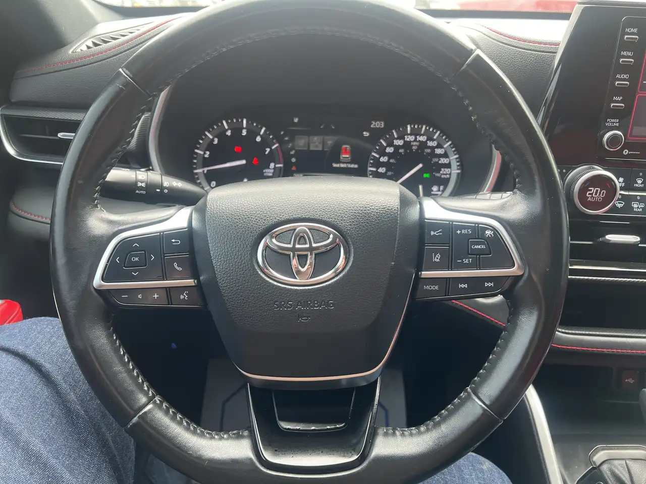 Toyota Highlander снимка Toyota Highlander