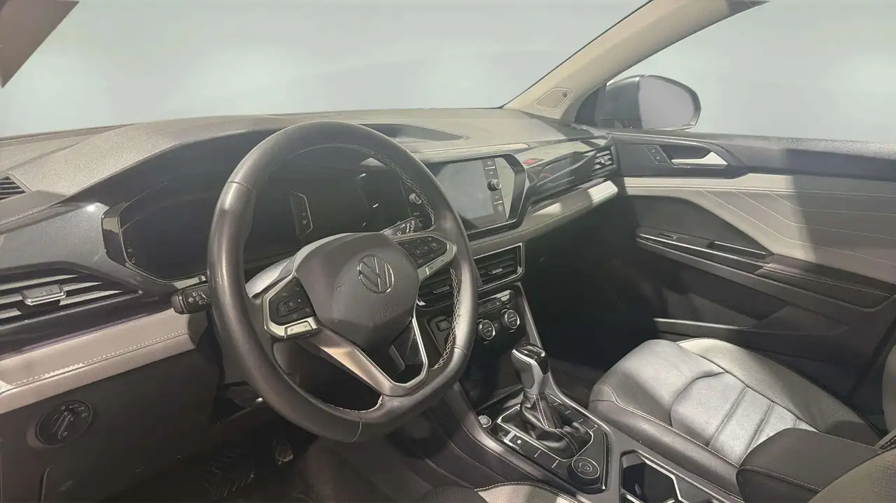 Volkswagen Taos снимка Volkswagen Taos