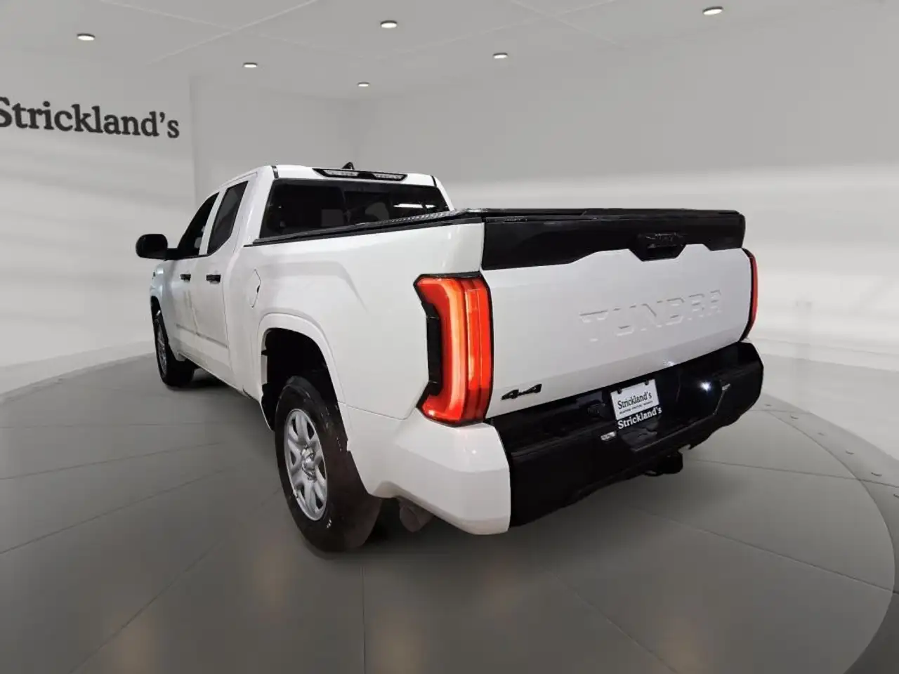 Toyota Tundra снимка Toyota Tundra