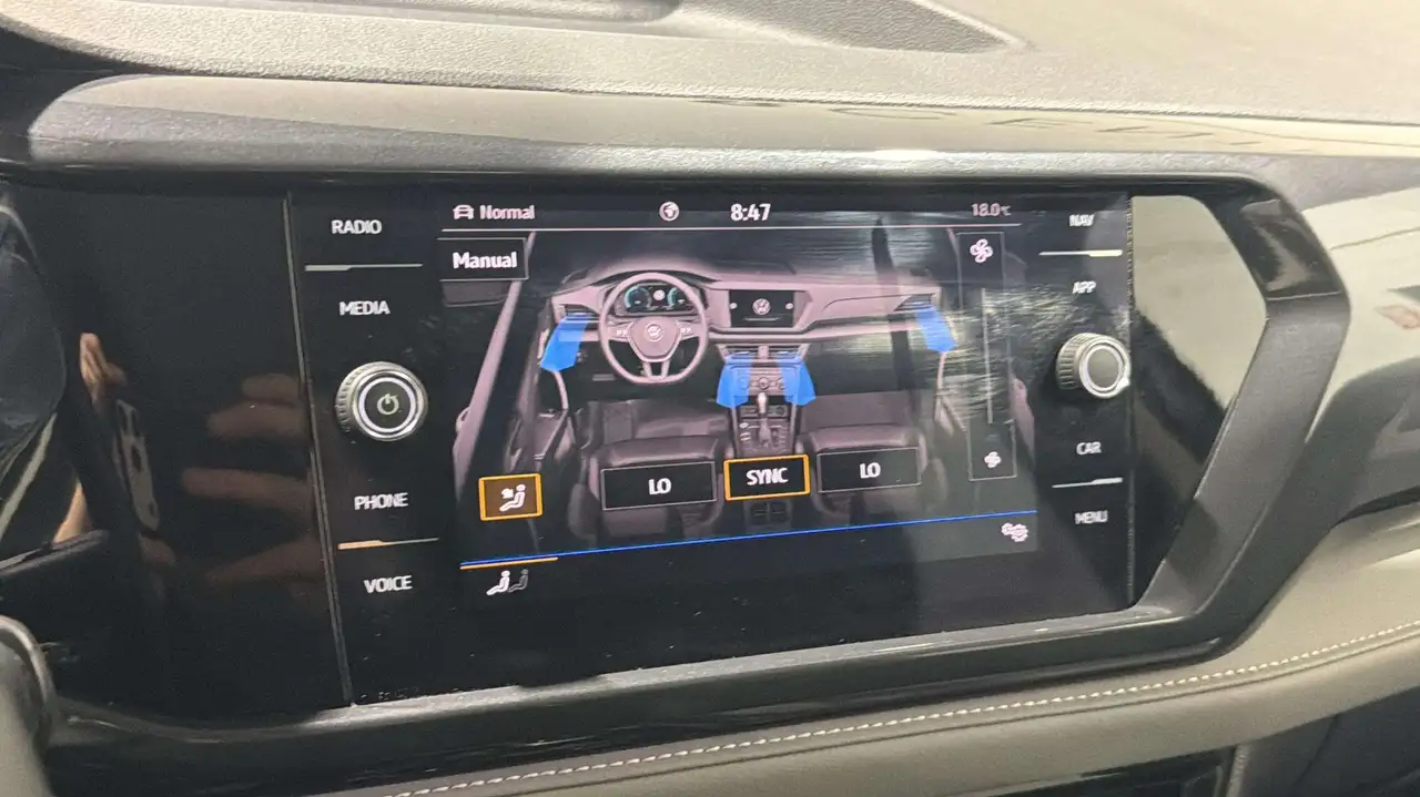 Volkswagen Taos снимка Volkswagen Taos