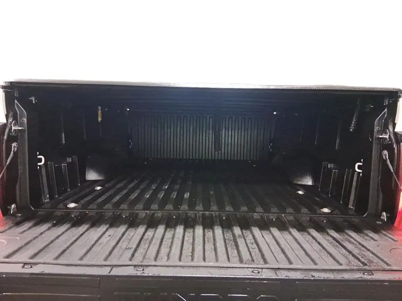 Toyota Tundra снимка Toyota Tundra