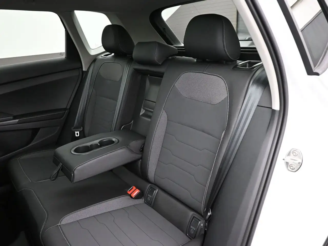 Volkswagen Taos снимка Volkswagen Taos