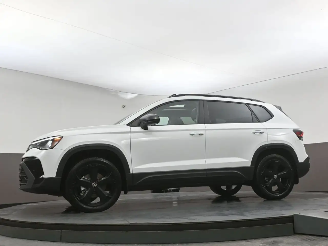 Volkswagen Taos снимка Volkswagen Taos