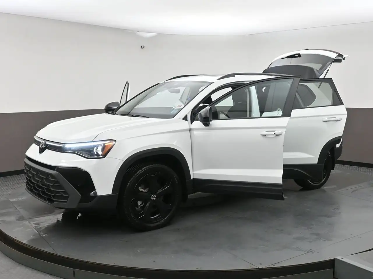 Volkswagen Taos снимка Volkswagen Taos