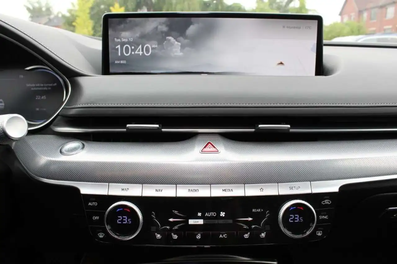 Genesis G80 снимка Genesis G80