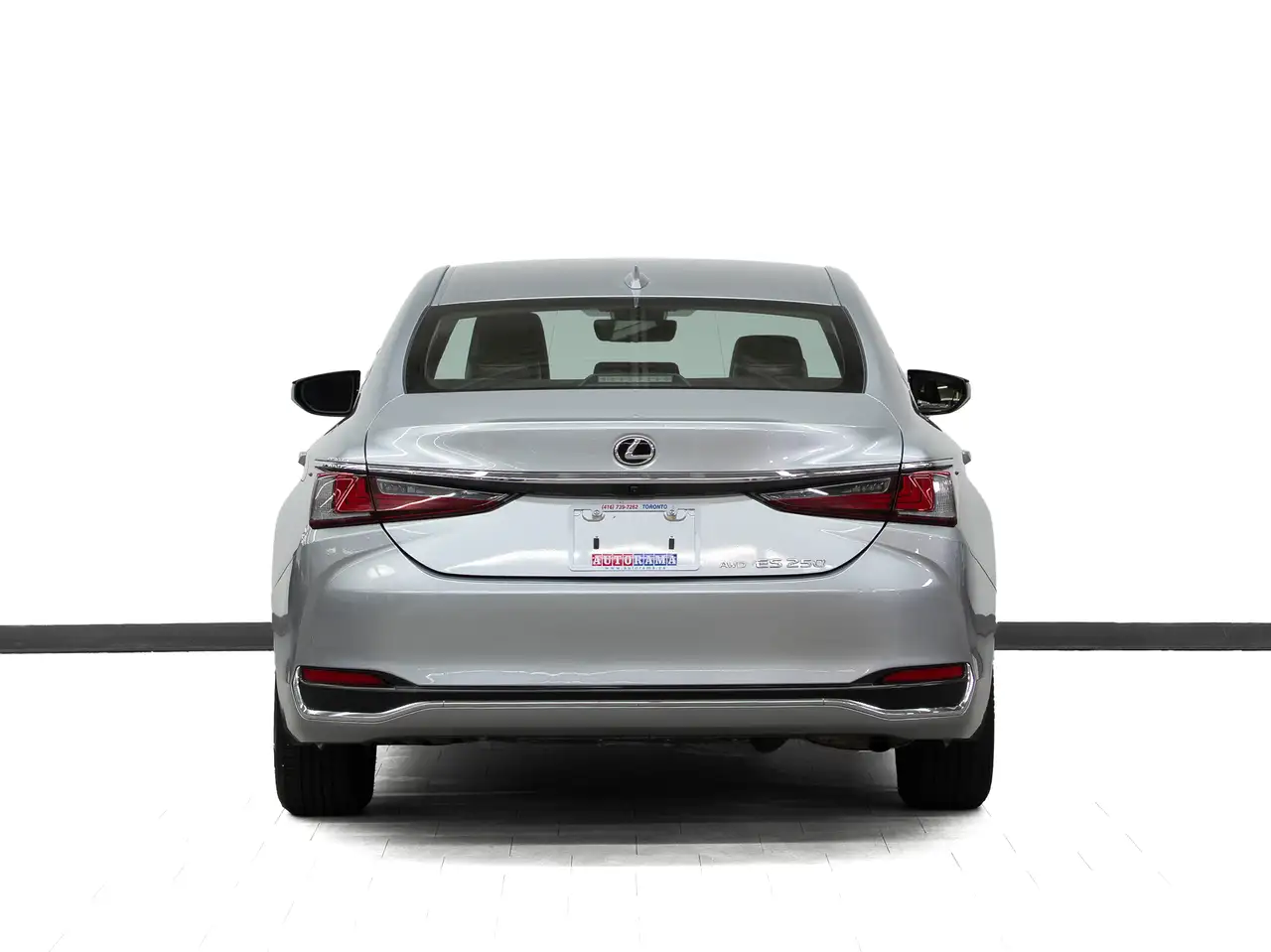 Lexus ES снимка Lexus ES