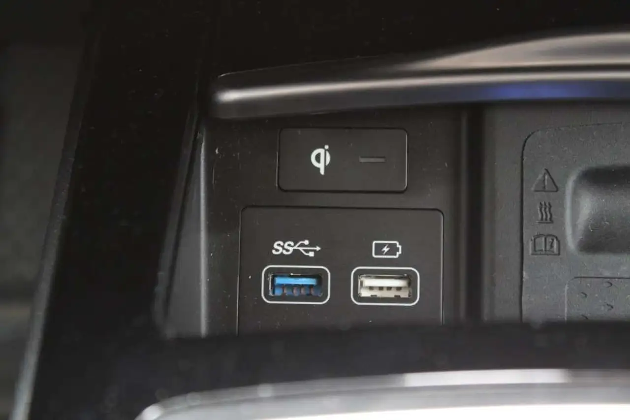 Genesis G80 снимка Genesis G80