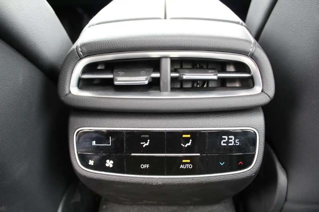 Genesis G80 снимка Genesis G80