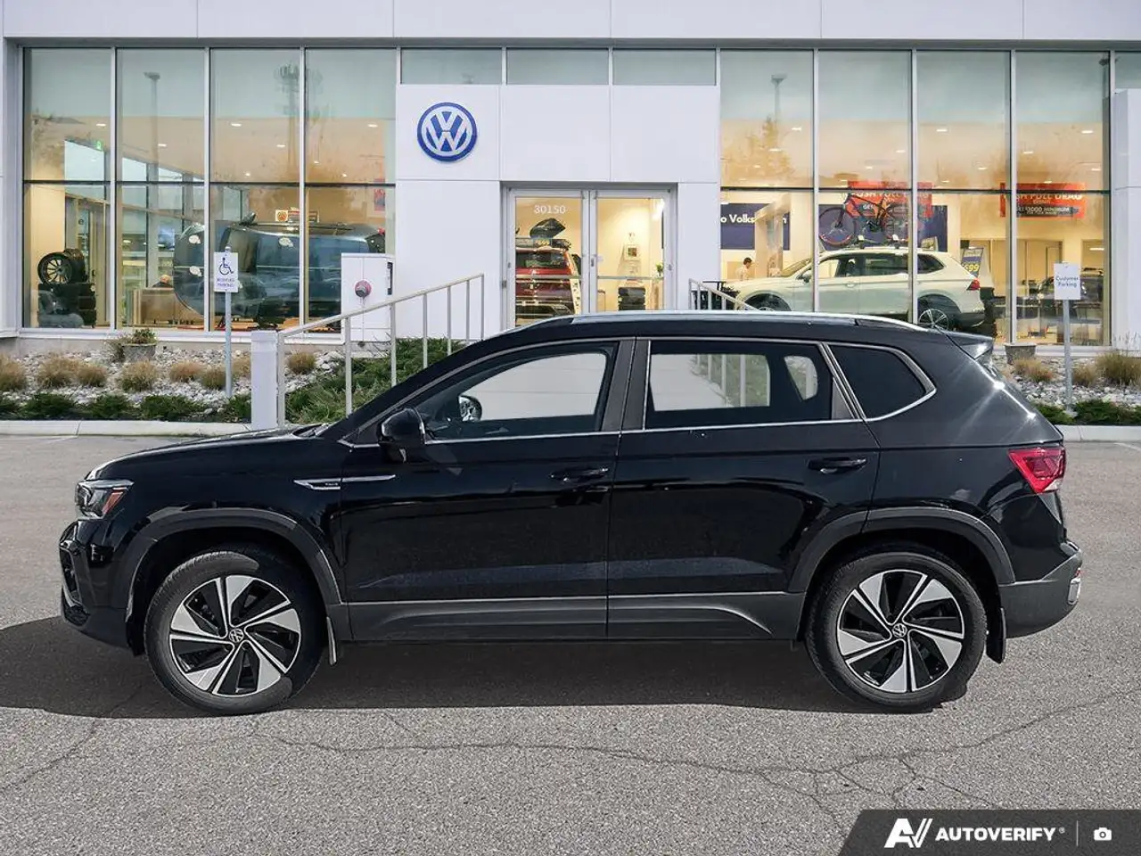 Volkswagen Taos снимка Volkswagen Taos