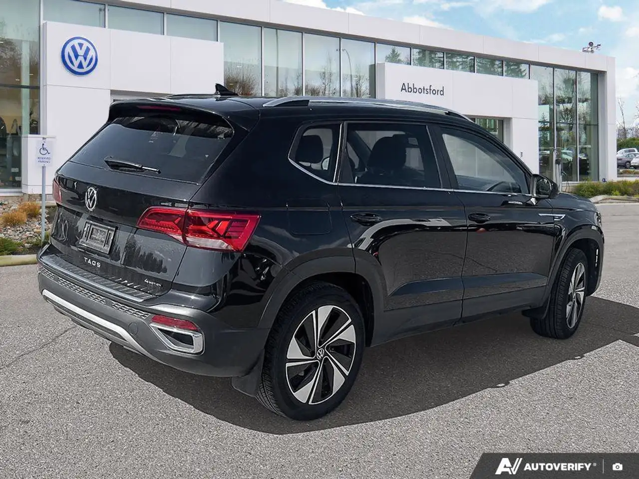 Volkswagen Taos снимка Volkswagen Taos