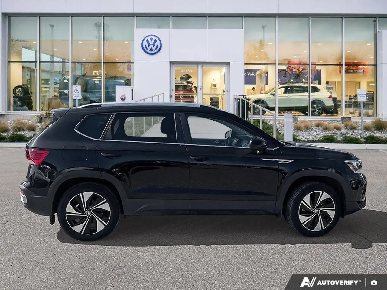 Volkswagen Taos снимка Volkswagen Taos