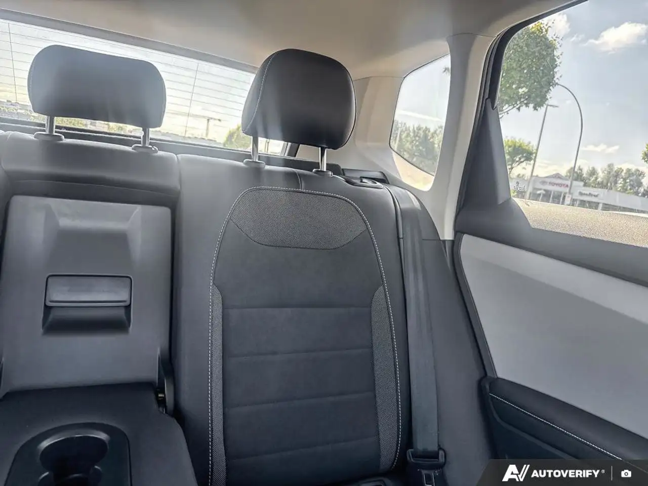 Volkswagen Taos снимка Volkswagen Taos