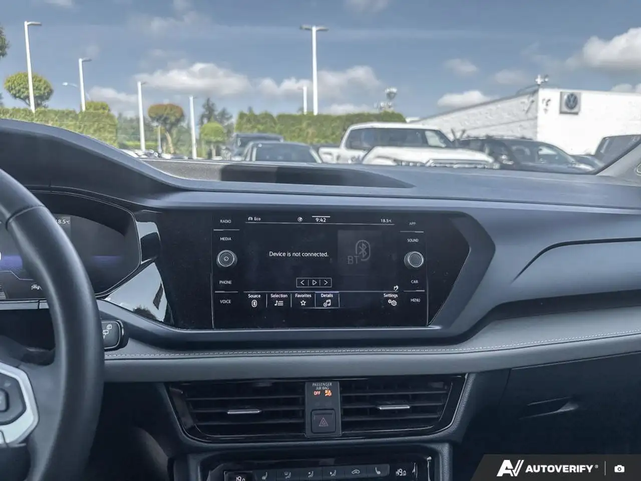 Volkswagen Taos снимка Volkswagen Taos