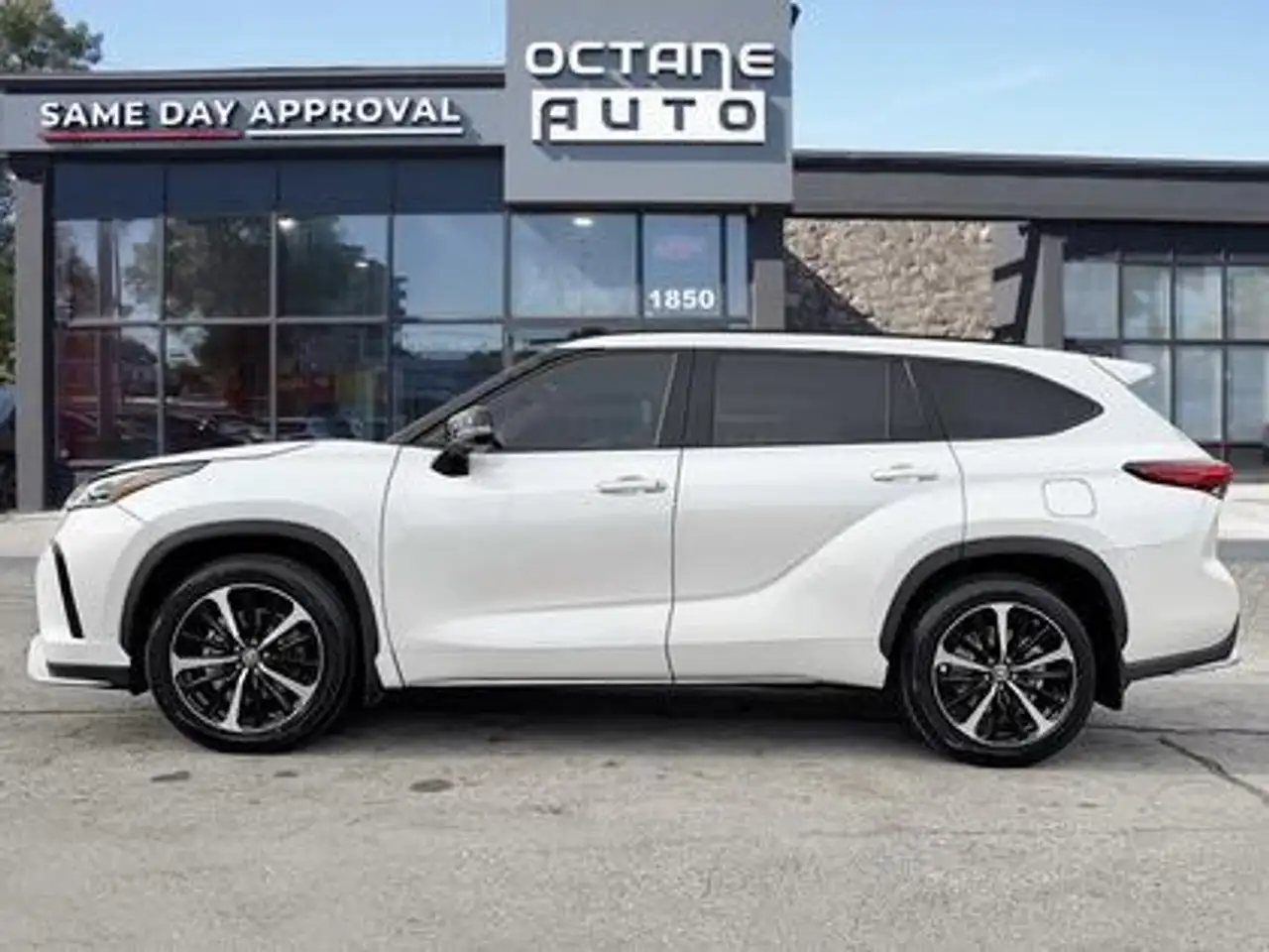 Toyota Highlander снимка Toyota Highlander